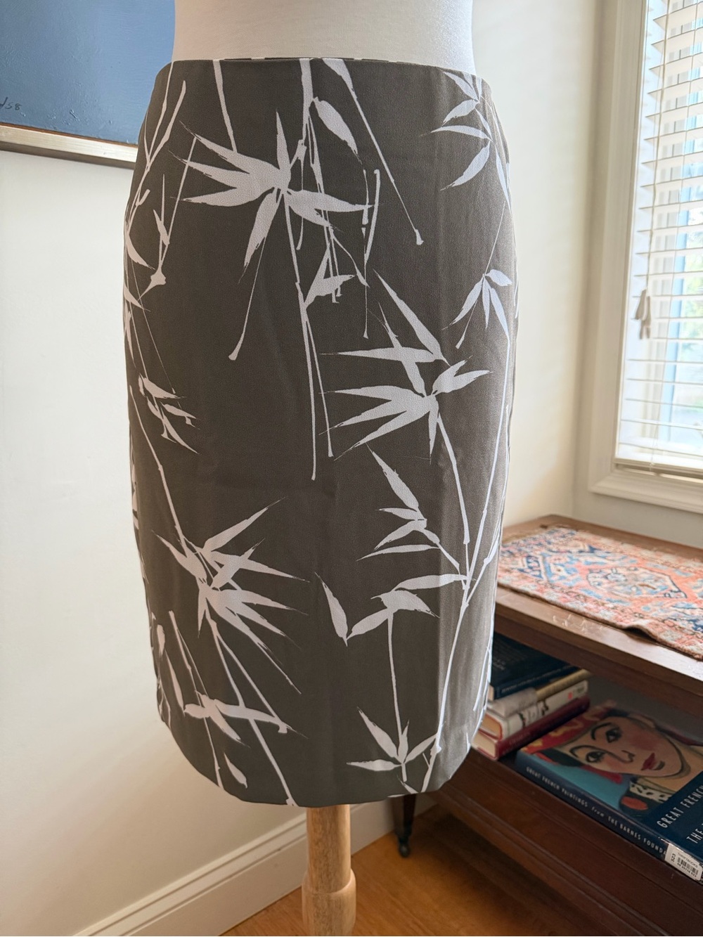 Banana Republic Pencil Skirt (Women’s 6)